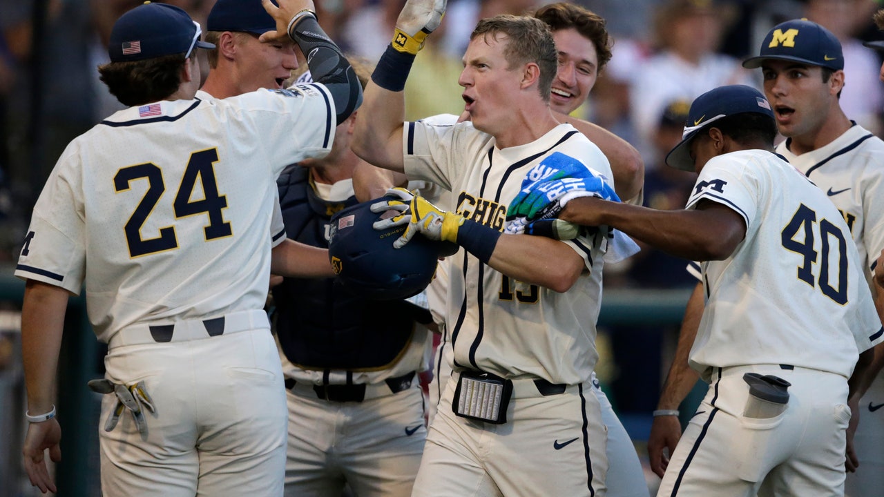 Michigan beats Vandy 7-4; 1st title since '62 is 1 win away